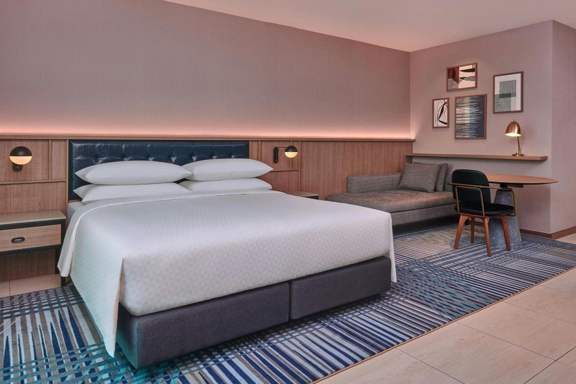 Four Points By Sheraton דסארו מראה חיצוני תמונה